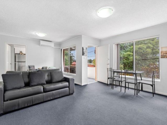 Price Reviewed Spacious, Full Brick Construction in Prime Penrith location