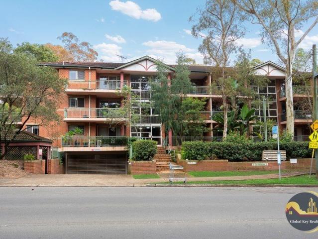Spacious Full Brick & Sunlit 2 Bedroom Apartment in a Prime Hornsby Location