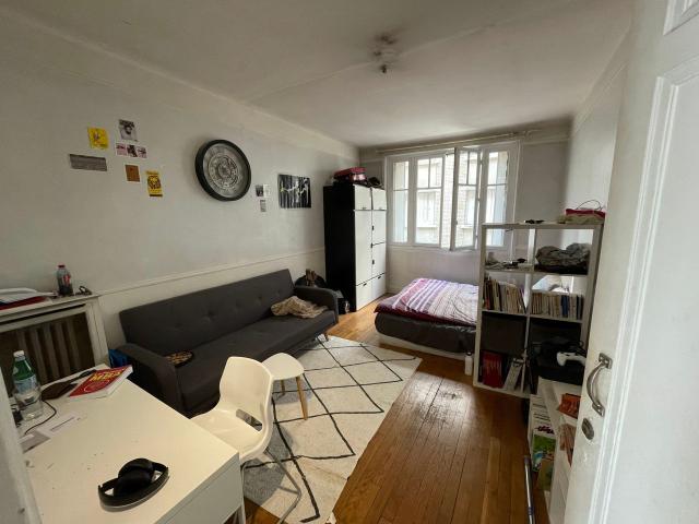Spacious fully equipped, newly renovated 2/3 bedroom apartment with high ceiling – ​​Paris 16th arrondissement Porte de St Cloud, Paris Amsterdam Apartments for Rent