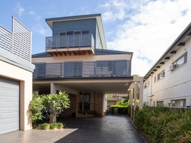 Spacious fully furnished 3 bed family home