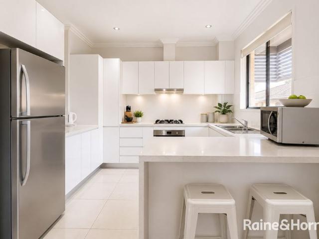 Spacious Fully Furnished 3 Bedroom Home in Prime Westmead Location Unbeatable Convenience