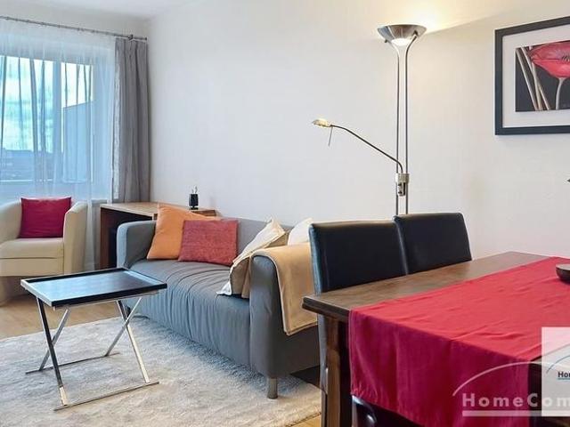 Spacious, fully furnished 1 room apartment with balcony in Germering