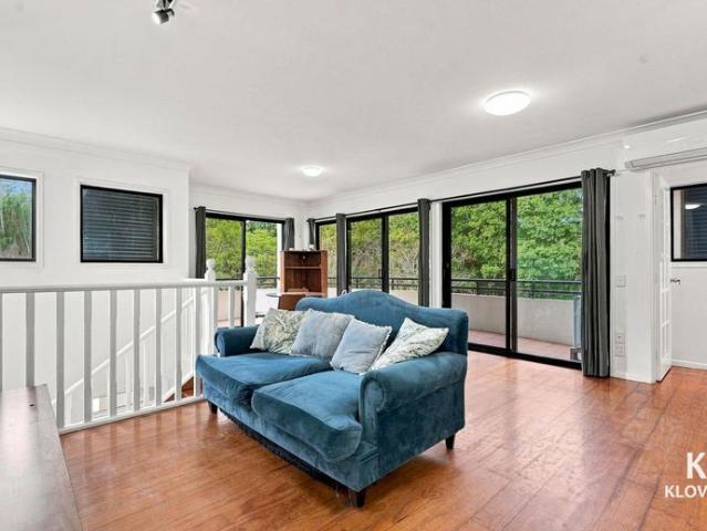 Spacious Fully Furnished 5 Bedroom Riverside Home in St. Lucia