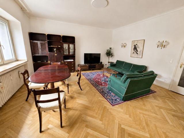 Spacious, Fully Furnished Apartment in Düsseldorf Düsseltal near Schillerplatz – Balcony, Comfort, and Classic Charm