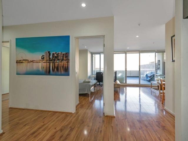 Spacious Fully Furnished Light Filled Apartment with Huge Private Terrace
