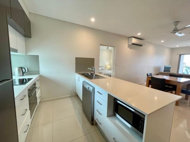 Spacious Fully Furnished Two Bedroom Apartment in a Prime Location Near Darwin CBD