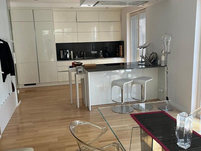 Spacious furnished 3 room apartment with garden & parking, Berlin Amsterdam Apartments for Rent