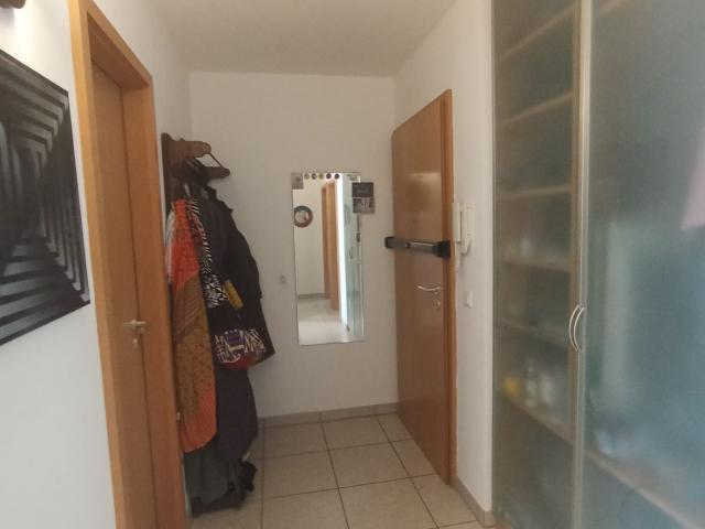 Spacious, furnished 1 bedroom apartment with garden, jacuzzi & terrace in Stuttgart Riedenberg – temporary for 3 months, Stuttgart Amsterdam Apartments for Rent
