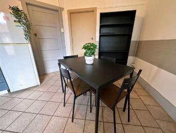 Spacious Furnished 1 Bedroom Apartment | Convenient Inner West Location