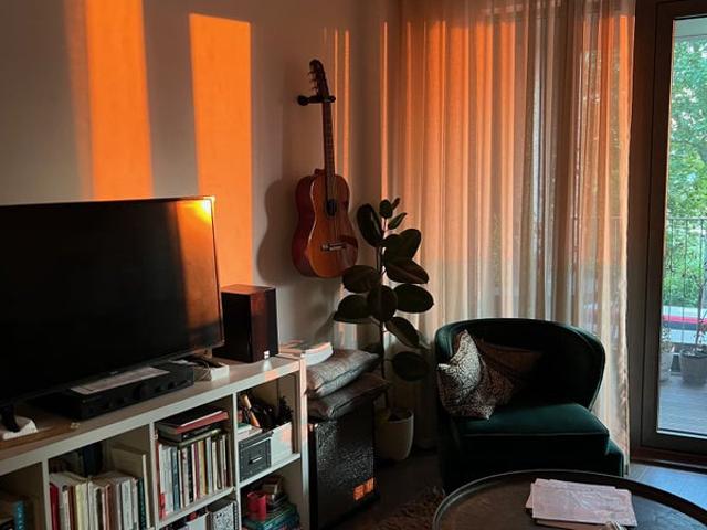 Spacious Furnished 2 Bed / 2 Bath WHOLE FLAT
