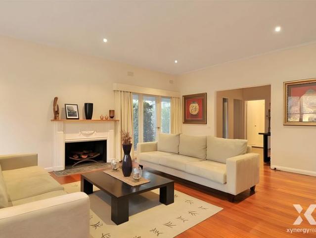 Spacious Furnished 4 Bedroom Family Home in the Kew High School Zone