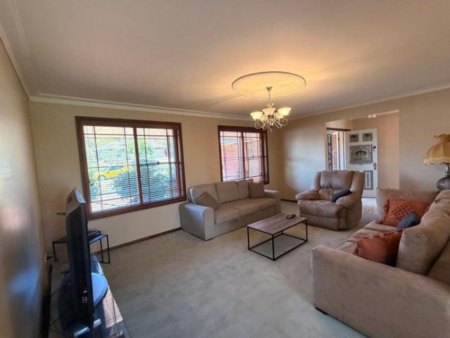 SPACIOUS FURNISHED 4 BEDROOM HOME