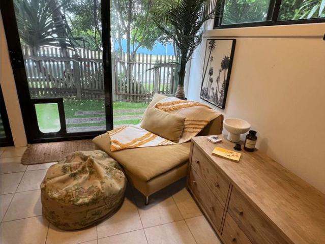 Spacious Furnished Coastal Retreat Just One Block from Mount Coolum Beach