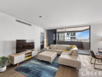 Spacious Furnished Apartment in Heart of Newstead!