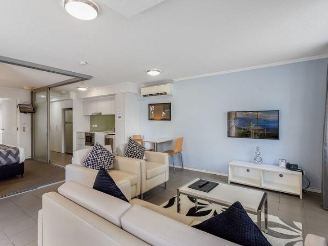 Spacious Furnished Apartment with an Expansive Private Terrace