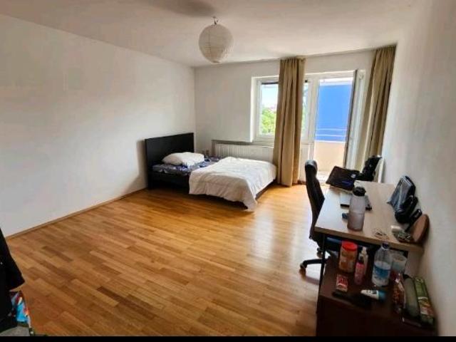 Spacious Furnished Room with balcony