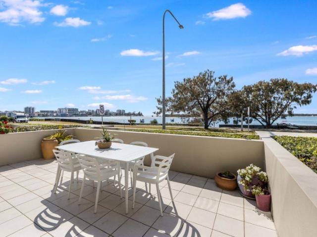 SPACIOUS, FURNISHED & WATERFRONT AN EXCEPTIONAL COASTAL LIFESTYLE
