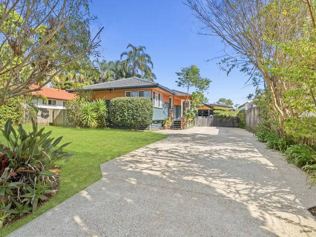 Spacious Furnished Three Bedroom Waterfront Home Includes Utilities