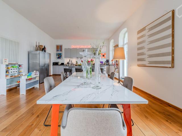 Spacious furnished villa apartment with garden, terraces and underground parking in Grunewald, Berlin Amsterdam Apartments for Rent