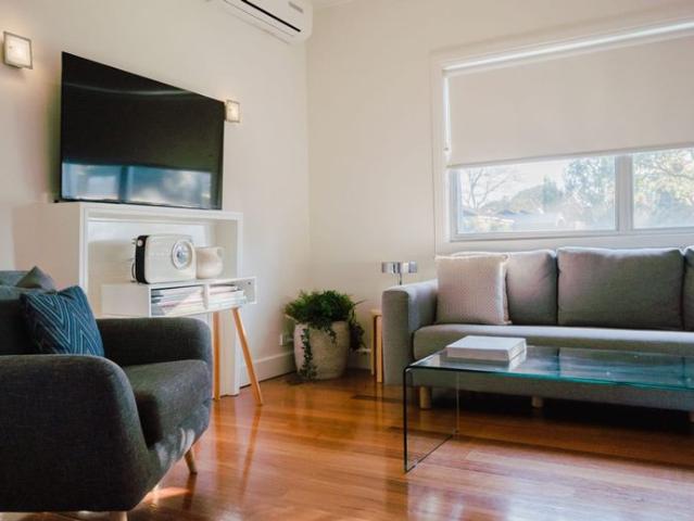 Spacious furnished/or unfinished House in Frankston