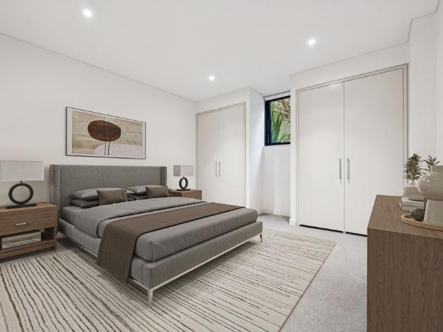 Spacious garden apartment with secure parking
