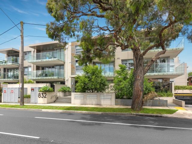 Spacious Ground Floor 1 Bedroom Apartment
