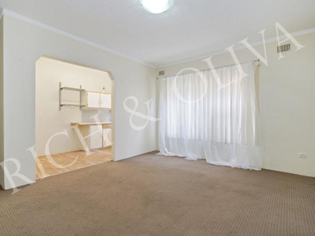 Spacious Ground Floor Apartment In Lifestyle Setting!