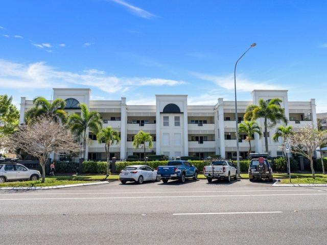 Spacious Ground Floor Apartment with Large Outdoor Living