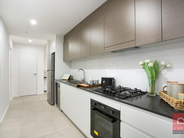 Spacious Ground Floor Apartment with Private Courtyard