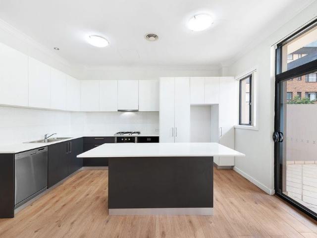 Spacious Ground Floor Apartment