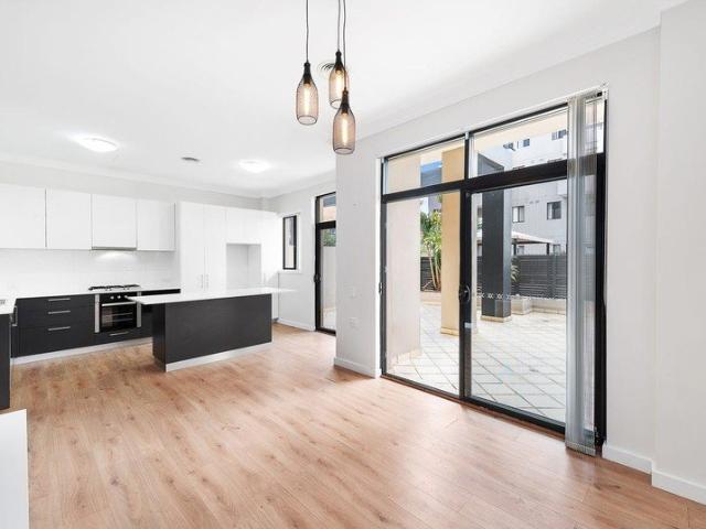 Spacious Ground Floor Apartment