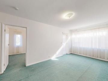 Spacious Ground Floor Living in the Heart of Ascot Vale