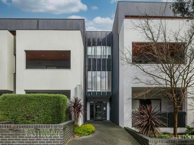 Spacious ground floor living, steps from Eastland