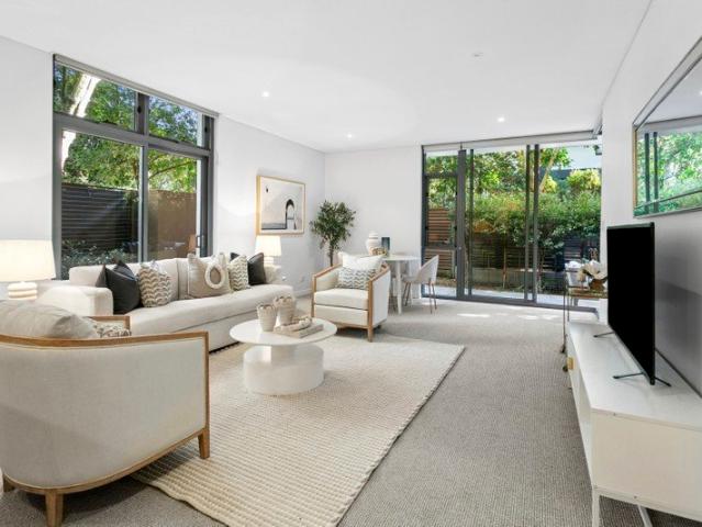 Spacious Ground Floor Living with a Private Outdoor Aspect