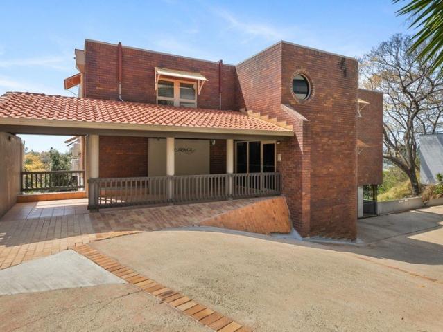 Spacious Ground Floor Living with a Private Courtyard