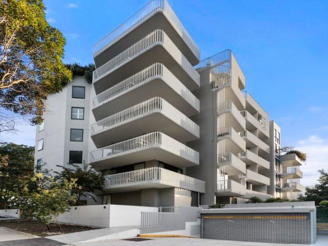 Spacious Ground Floor Living with Expansive Outdoor Entertaining
