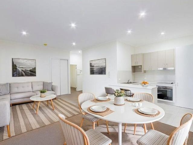 Spacious Ground Floor Living with Huge Private Courtyard