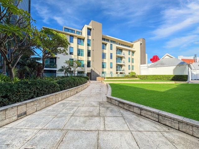 Spacious Ground Floor Living with Private Courtyard