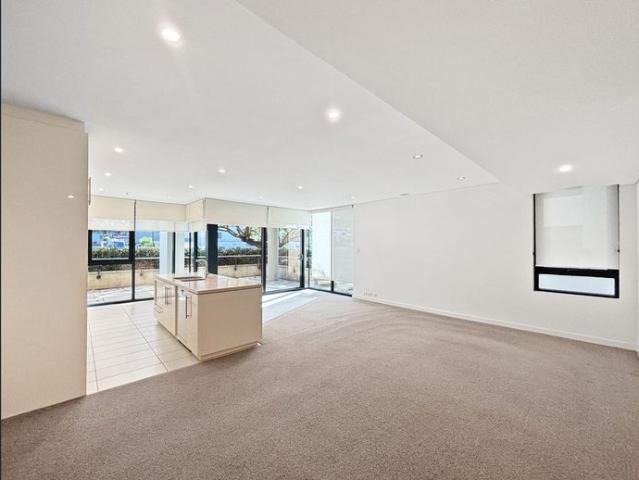 Spacious Ground Floor Living with Private Courtyard