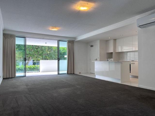 Spacious Ground Floor Living with Two Large Balconies