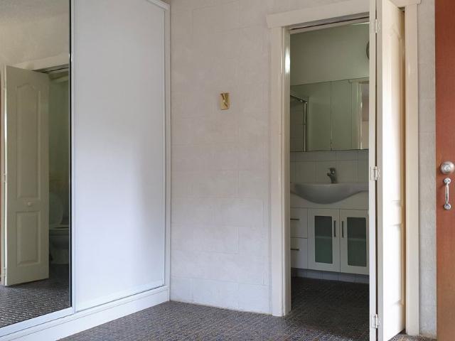 SPACIOUS GROUND FLOOR UNIT