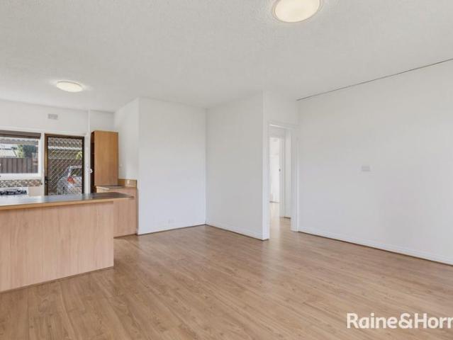 Spacious Ground Floor Unit with Huge Private Courtyard
