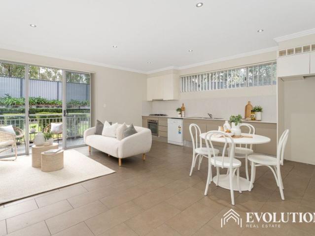 Spacious Ground Floor Unit Central location!