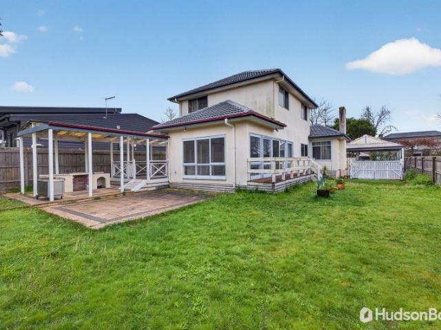 Spacious grand family home