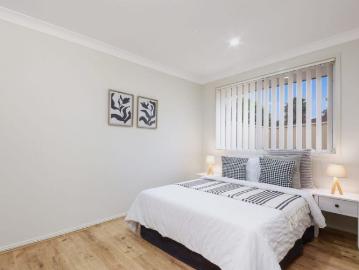 Spacious Granny with Great Location !