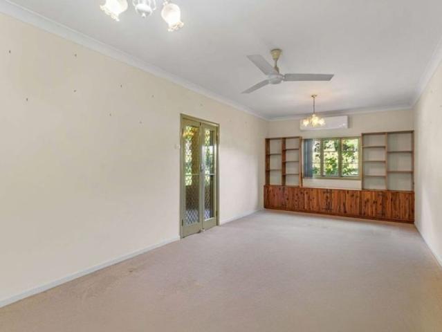 Spacious Hinterland Living in the Heart of Pomona
