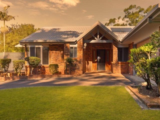 Spacious Hinterland Living Opposite National Park