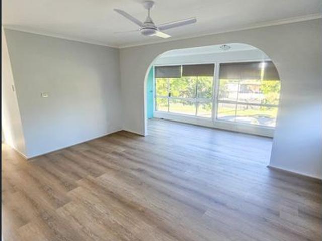 Spacious High Set Family Home in Bellbird Park
