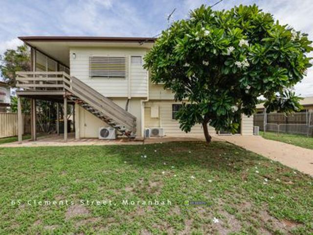 spacious high set home built in underneath! perfect for dual living!