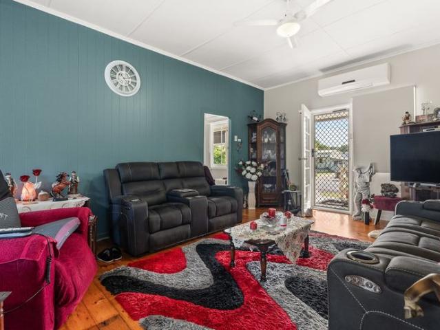 Spacious Highset Home with Versatile Sleepout